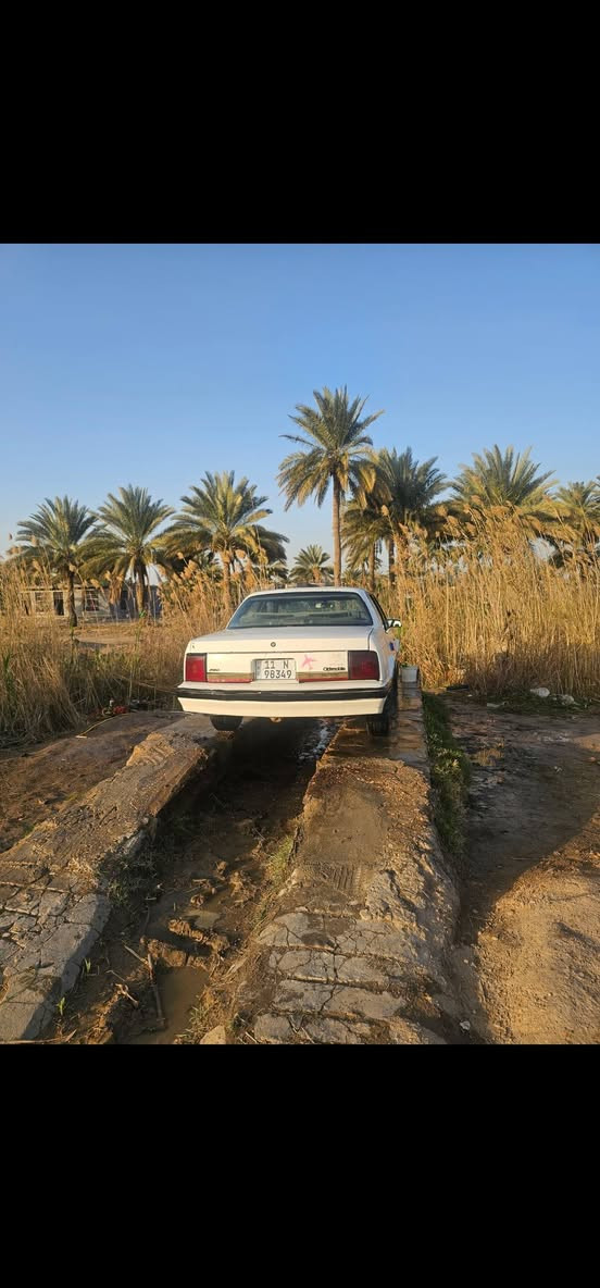 السلام عليكم ورحمة الله وبركاته اولدز موبيل موديل 1990 رقم انگليزي بأسمي بغداد مكينه وگير مكفولات تايرات جدد منظومة زنون اصلي اريد مراوس ويه بيجو بارص خصوصي رقمي *********** اسيا *********** زين مكاني بابل سدة الهنديه
