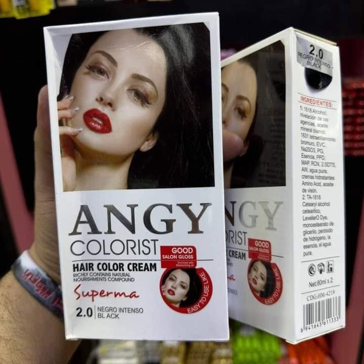 افتحوا الصور كل لون موجود بالاسم ودرجة اللون على الباكو 
 صبغ شعر انجي ANGY الأيطالية 🇮🇹

💯ايطالي بالبروتين والكيراتين💯
      يعطي اللون المطلوب 👌
يحتوي على عصارتين واوكسجين  وبلسم🧏‍♀️
صبغ شعر ANGY الأيطالي  🇮🇹
تكنلوجيا متقدمه في صباغ الشعر بألبروتين والكرياتين ترميم مضاعف وحماية فائقه من خلال صبغة أنجي الاحترافيه 
تتضمن تغطيه كاملة للشعر الابيض وتعطي الوان طبيعيه وشعر قوي حريري الملمس وسهل التسريح كما أن البروتين والكرياتين في كريم صبغة الشعر يقوم بإعادة بناء ليف الشعر التالف ويقوم بمعالجة متطوره سريعه وسهله 
متوفر جميع الالوان

السعر :5الاف 💯🔥

للأستفسار مراسلة💌 الصفحه او مراسلة هذا الرقم واتساب 💚👇
*********** 
متوفر توصيل الى جميع انحاء العراق 🇮🇶🏠

