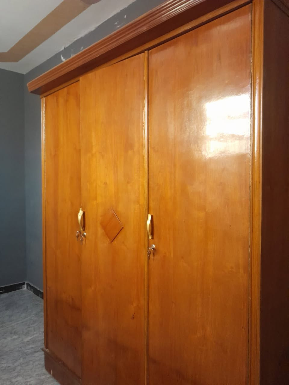 كنتور اخو الجديد ممستخدم هواي  سعره 150 وبي مجال مكانه العبيدي الرئاسه شارع عشرين***********
