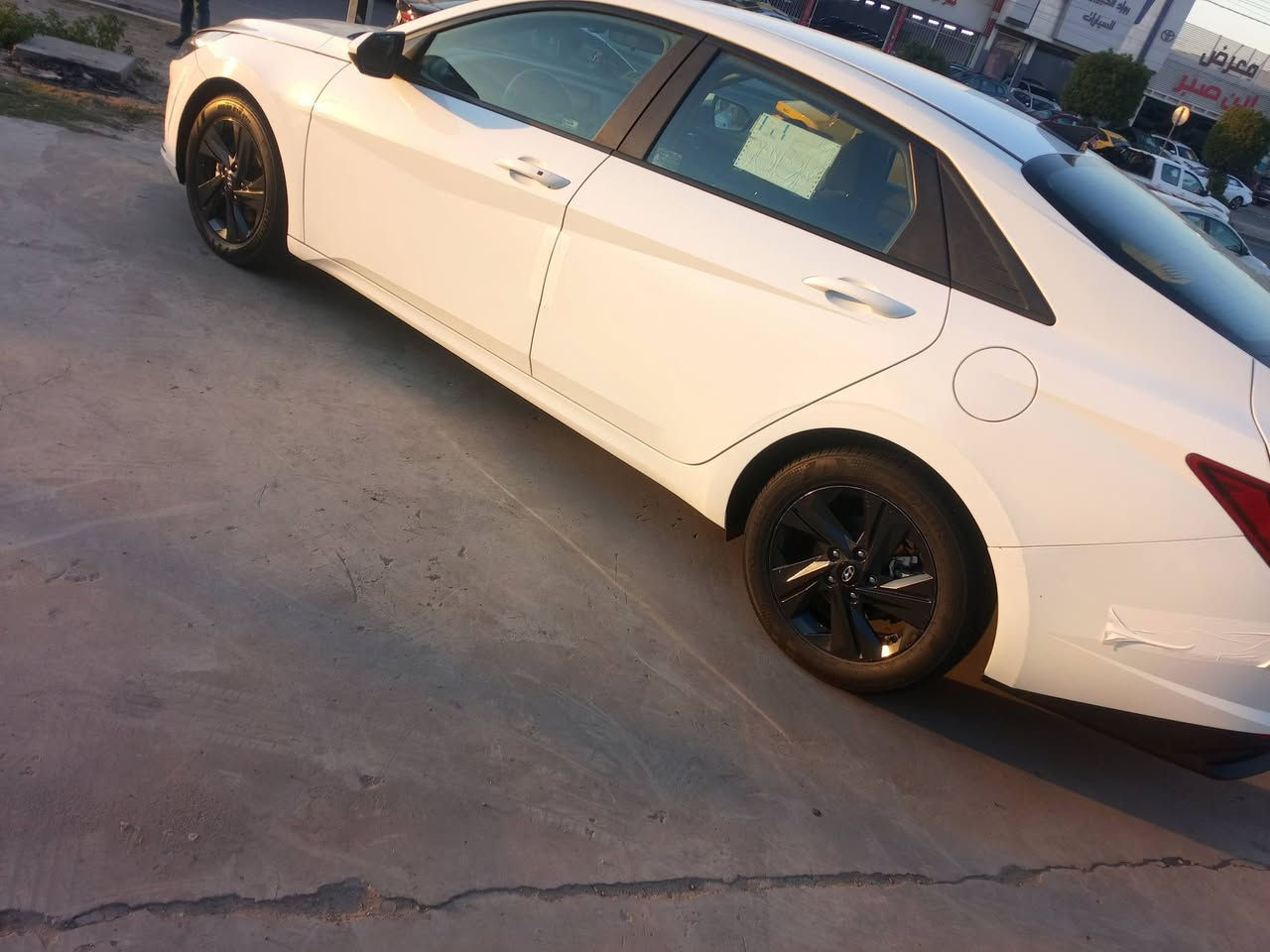 سلام عليكم النترا هايبرد موديل 2023 امريكي ماشيه 40 صور الحادث مرفقه بالمنشور سونر مرفق بالمنشور  سياره جديده بمعنى الكلمه مكفوله عدا حادثه سياره مناقصه كل شي السعر 135 مكان السياره بغداد حي النصر ***********
