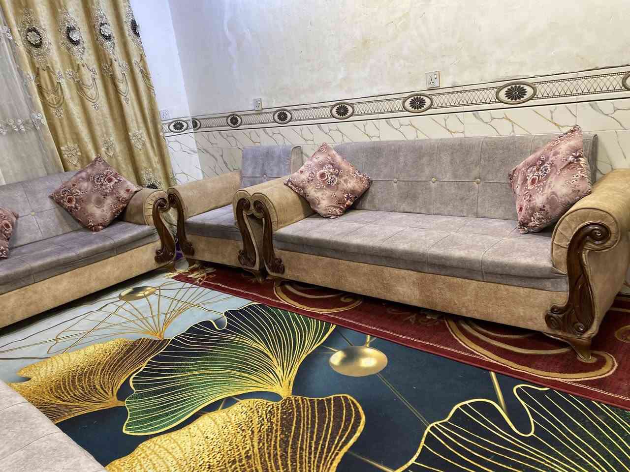 تخم 10 مقاعد تسكام بلوك اسود اخو الجديد اي ضرر مابي السعر 275 وبي مجال المكان كربلاء ***********
