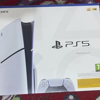 لي 5سلم للبيع استخدام قليل كلش الذاكرة 1تيرا جويستكات اصليه ثنين قرص ف...