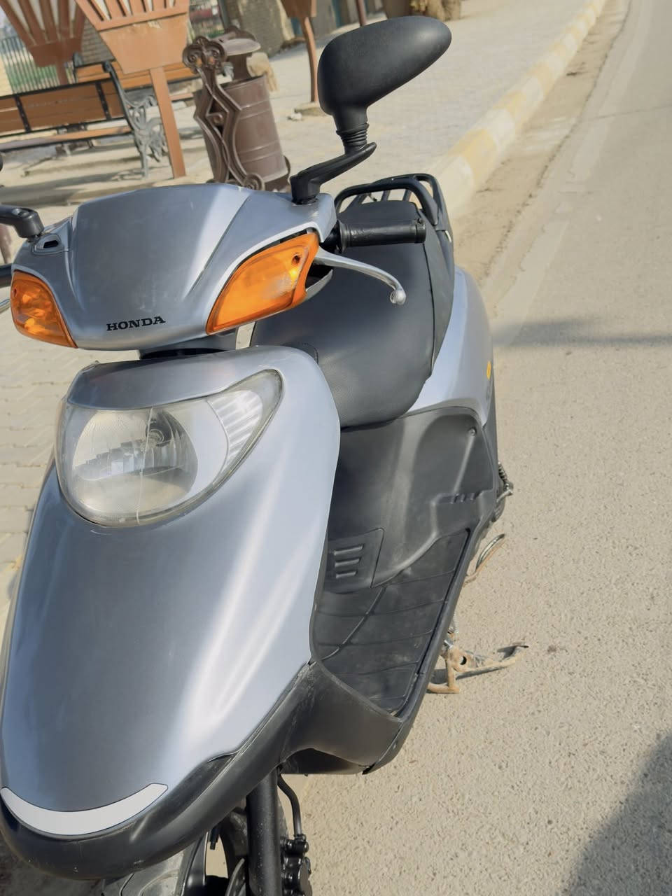 سلام عليكم دراجه سبيسي ياباني شغاله سلف هندر كهربائيات كله شغاله اي نقص مبيه مفتوحه اول مرا امبدل بيه بستم فقط عداد قفل جنطه طوافه بانزين كله شغال اي نقص مبيه 
العنوان واسط الكوت مركز المدينه ***********
