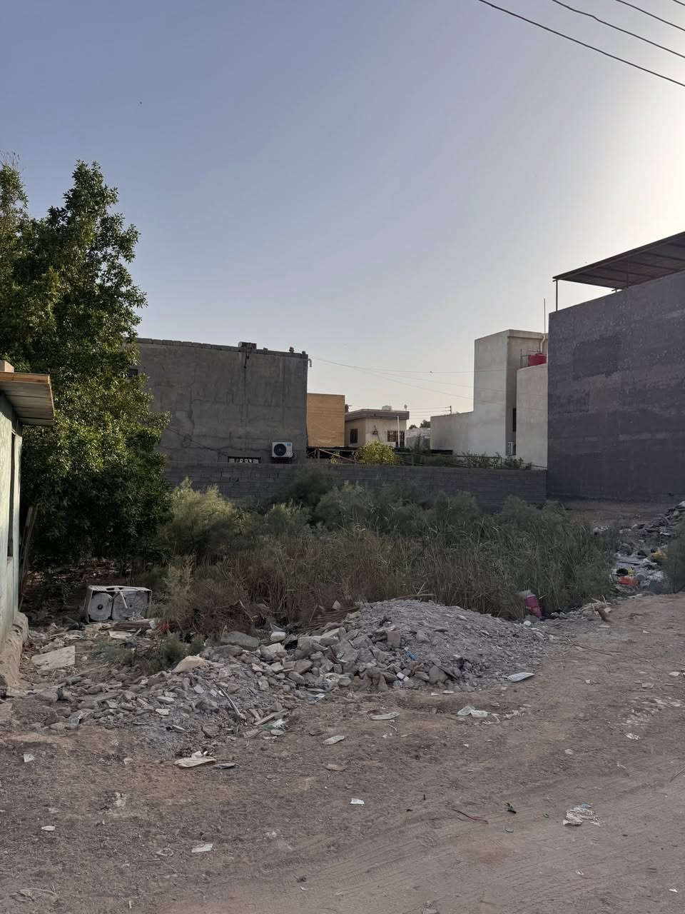 قطعتين للبيع طابو زراعي
المساحة للقطعة الواحدة

 200متر الواجهة 10 والنزال20 

العنوان 📍الصالحية مقابل مدرسة الريف الزاهر 

مسافة 200 متر عن شارع الصالحية العام

للاستفسار الاتصال + واتساب 

***********6
