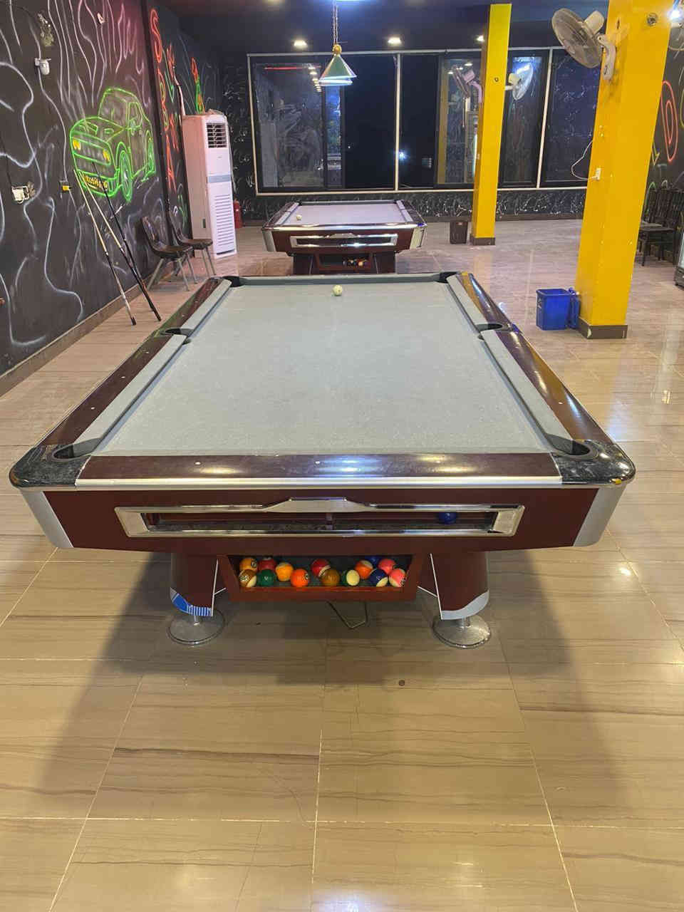 ميز سوبر ماستر AKعدد 2 سعر الواحد 9 ورقات وبيه مجال بسيط جدد ما خاذهن  نقل عليك  لتواصل ***********
