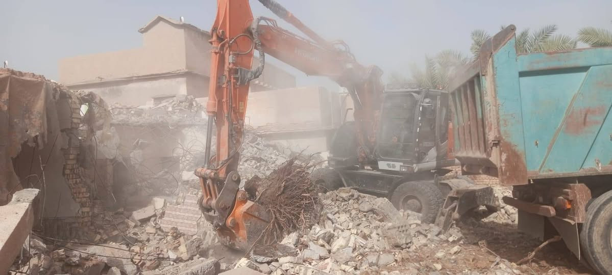 جاهزين التفليش وهدم الدور السكنيه وترميم وقلع انوع العمل 
شغل نظيف بلمقطوعه فقط كلشي نشتغل جاهزين جاهزين 😊😉
عليك لاتصال أو مراسله الصفحه ***********
