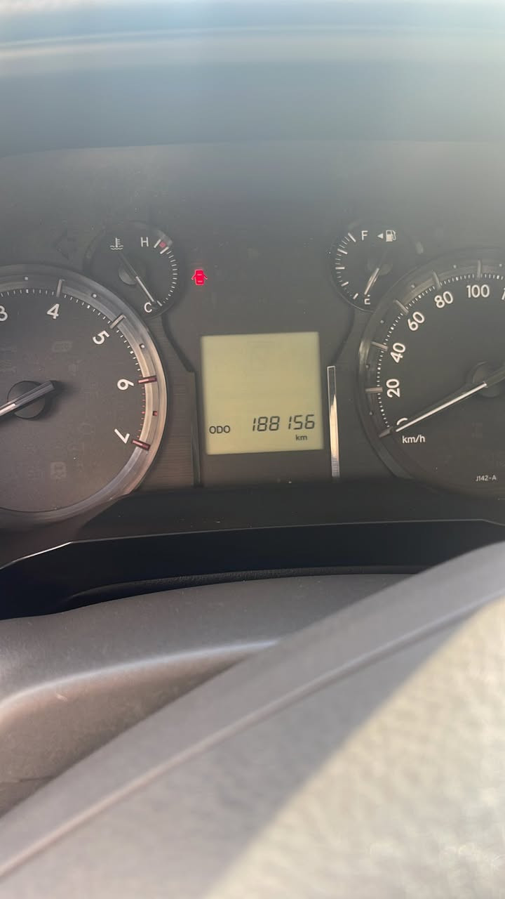برادو موديل 19 مكفوله كلشي موضح بصور سعرها 360 ورقه عنواني الأنبار ***********
