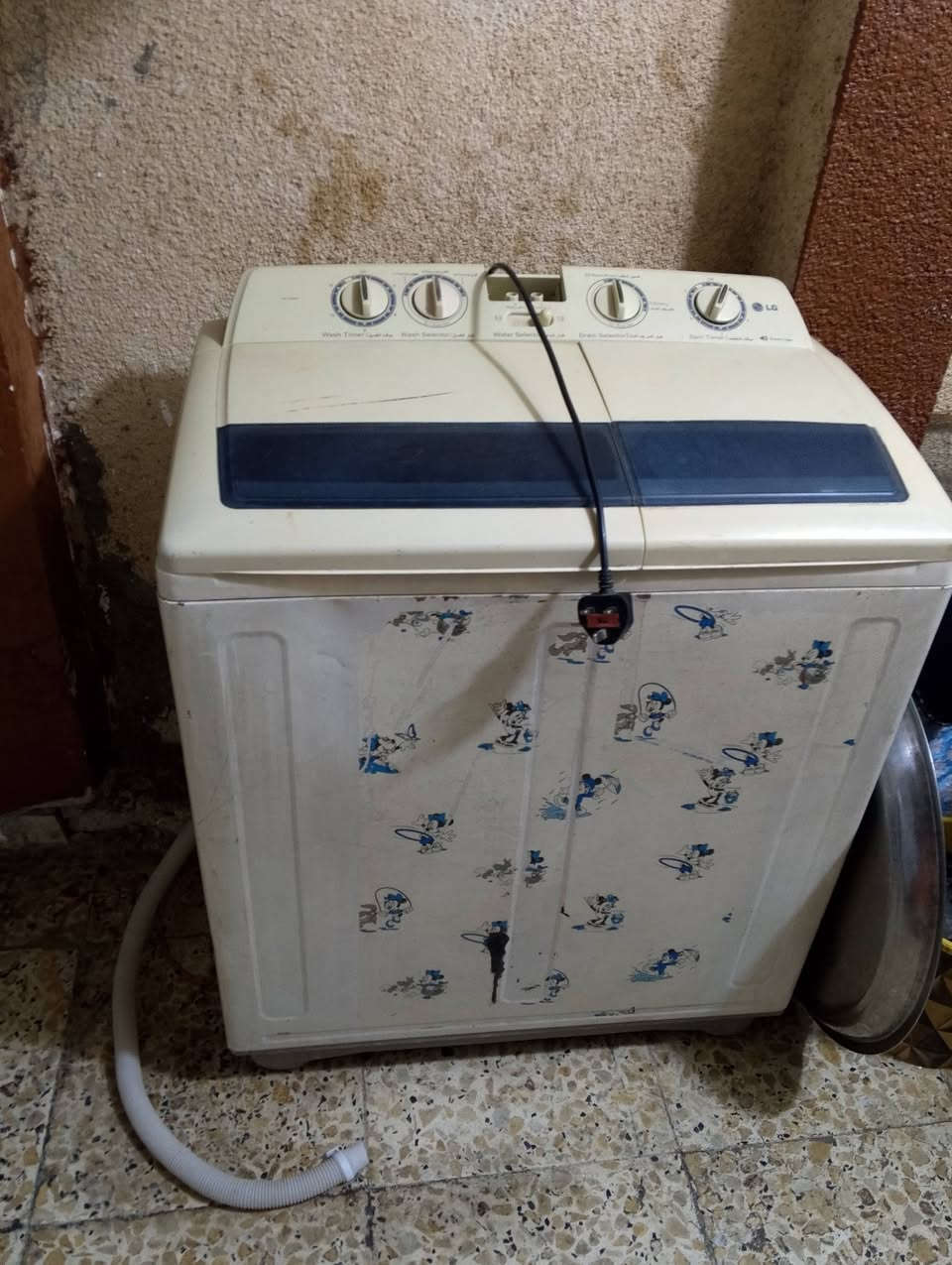 غسالة ملابس تشتغل سعر 70الف بيها مجال مكان البياع


**إذا كنت صاحب هذا الإعلان وتريد حذفه لأي سبب، رجاءا أرسل رسالة إلى الدعم الفني**