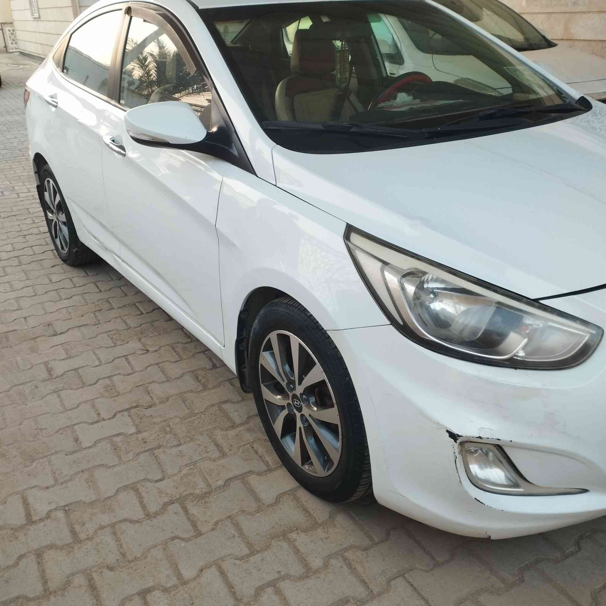 سياره اكسنت مديل 2016خليجي رقم بابل مشروع وطني خمسه ويل كب
محرك 1600تبريد اتصال ***********
