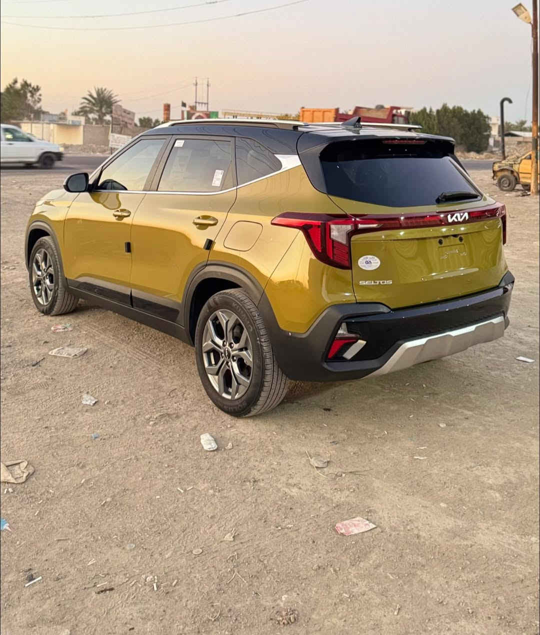 كيا سيلوز 2024
للون مميز 🧡
عداد المسافه : 23 الف 
الضرر : بنيد مصلح نفسه بدون تبديل 
حجم المحرك : 4 سلندر 2000 دوش 
المواصفات S
بصمة تشغيل وابواب  -  تشغيل عن بعد 
- شاشة دجتل - كامره خلفيه 
مقاعد جلد - تدفئه مقاعد - تبريد قطعتين 
رادار جانبي خلفي 
اشاير مري - لد امامي نهاري ليلي 
 - بكلايت لد - زعانف قماره
للاستفسار ***********
