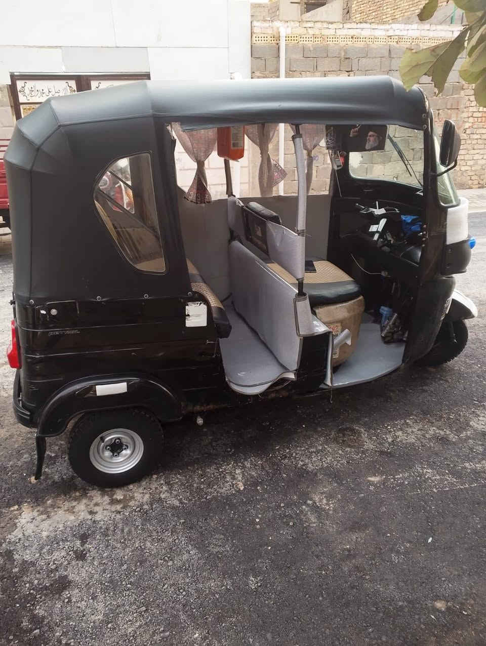 سلام عليكم شباب تكتك 2020لا تبخير ولا تنقيص مكينه خير من الله نضافه أحله من الصوره كهربائيات شغاله جاهزه للشارع تحويل مباشر رقم او سنوي السعر 6او 700وبيه مجال للشراي عنواني مدينه الصدر نهايته شارع الداخل الستفسار ***********
