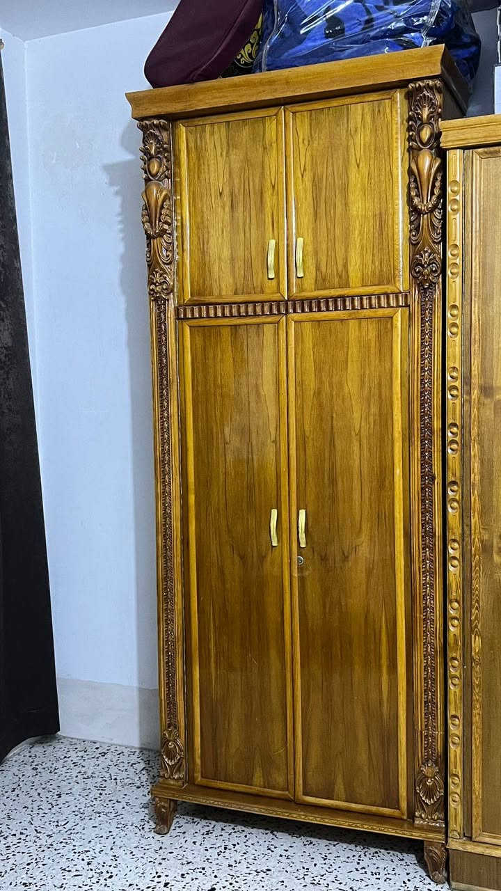 غرفة نوم عراقية للبيع ( 7 قطع) 
زاوية وميز بلازمة كومدينات 2 وميز تواليت وكنتور وجرباية 
سعر الشراء 3 ملايين 
سعر البيع مليون ونص
بغداد


**إذا كنت صاحب هذا الإعلان وتريد حذفه لأي سبب، رجاءا أرسل رسالة إلى الدعم الفني**