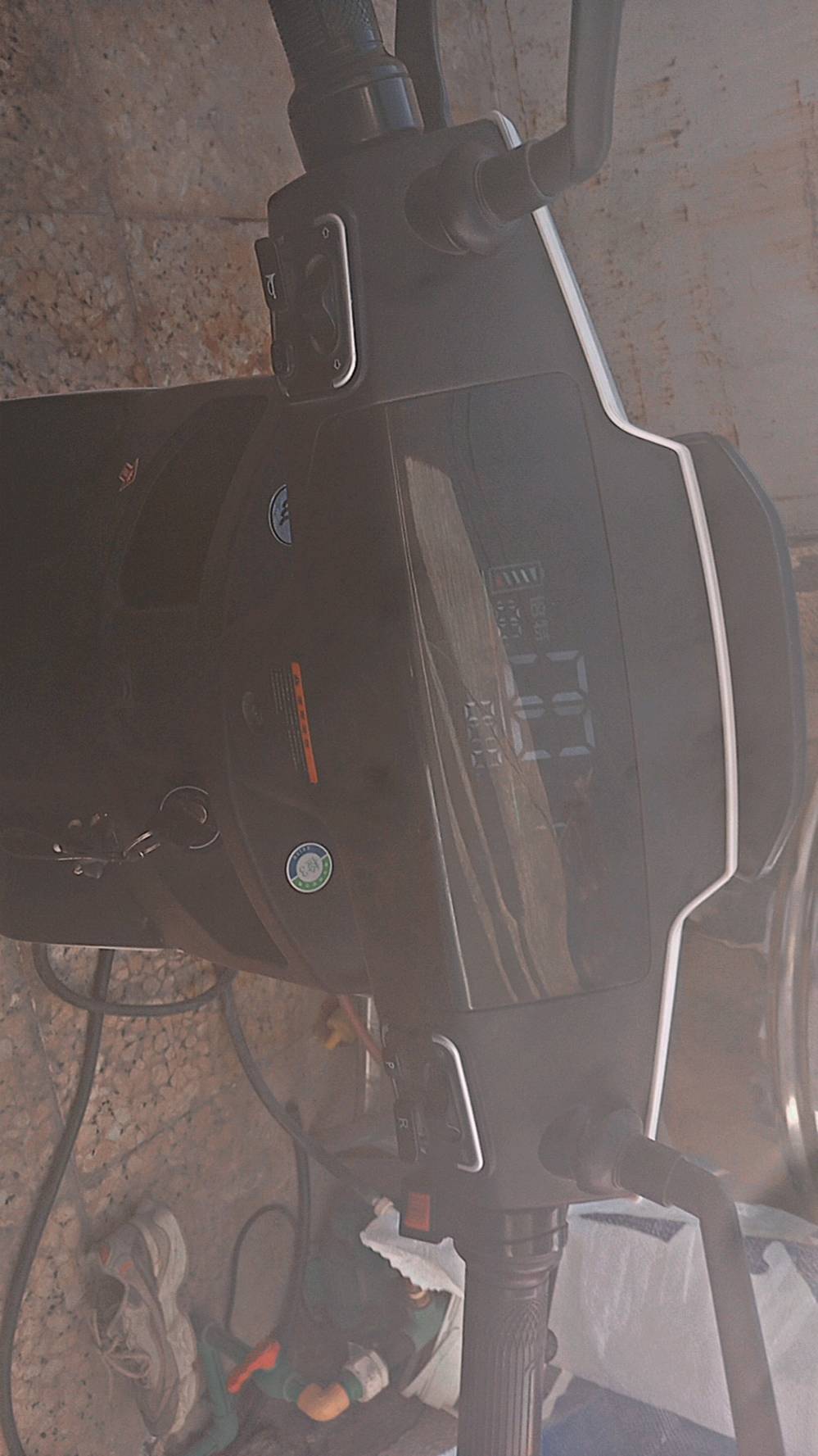 العنوان بغداد لحسينيه لراجديه سويجين بصمتين ست بطاريتت الدراجه صارله 3 اشهر من اشتريته تعال وافحص بطاريات كبار 