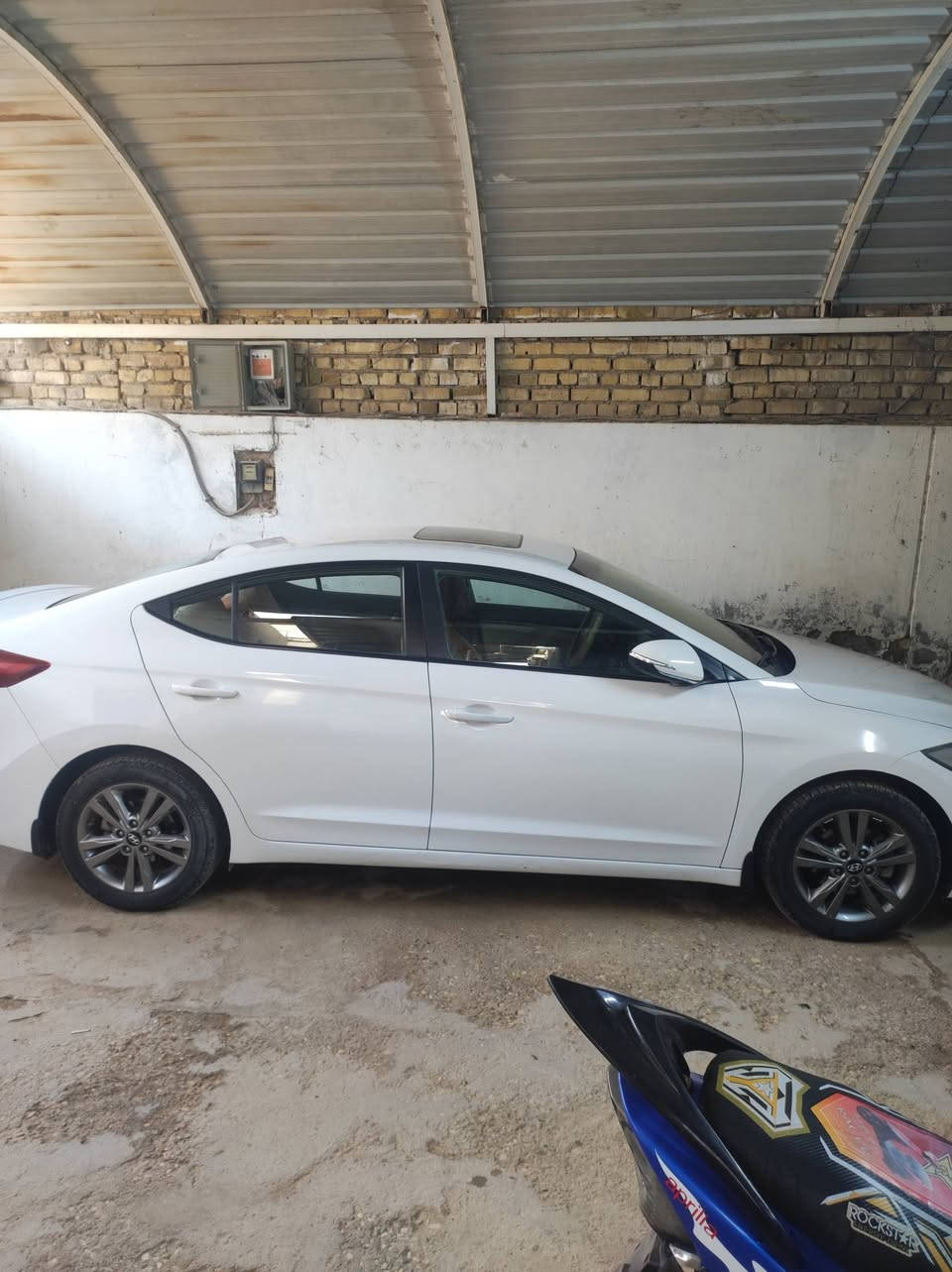 الانترا خليجي 2017 للبيع
مكاني ديوانية ب155وبيها مجال
***********
