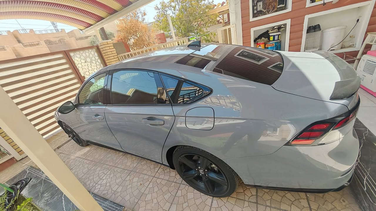 هوندا اكورد 24 رقم بغداد بأسمي
مواصفات فول سبورتL
جلد
فتحة
تشغيل وبصمة ابواب
كشن خزن
تحديد مسار
قيادة ذاتية
وبعد هواي مواصفات
حادث
بنيد مبدل ومصبوغ 
بارد بجاملغات الامامية ثنينهن 
والجاملغ الخلفي الايمن بارد
مصلحة تصليح درجة اولى
ايربالك دركة وبردة وراجع سستم
ماشية 30 الف كيلو
السعر185 وبي مجال قليل
***********
