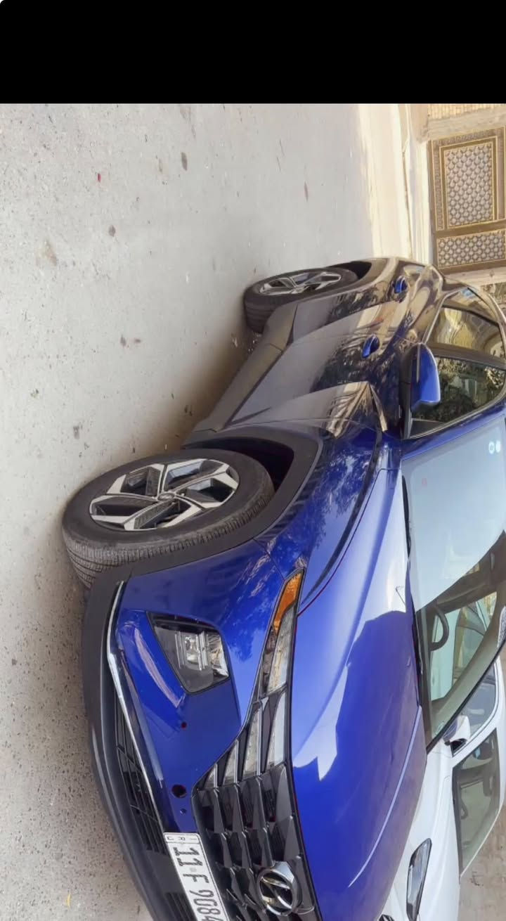 السلام عليكم
للبيع فقط
توسان موديل ٢٠٢٤
حادث بنيد تبديل فقط بدون اي دواخل 
فول موصفات 
رادارات 
تحديد مسار 
كشنات تسخين 
كشن كهرباء
باب خلفي كهرباء
فتحه سقف
دخول جديد مرقم بغداد
ماشيه ١٧ الف كيلو 
بسمي
عنوان بغداد بلديات 
سعر ٢١٥ بيه مجال 
هاتف ***********
