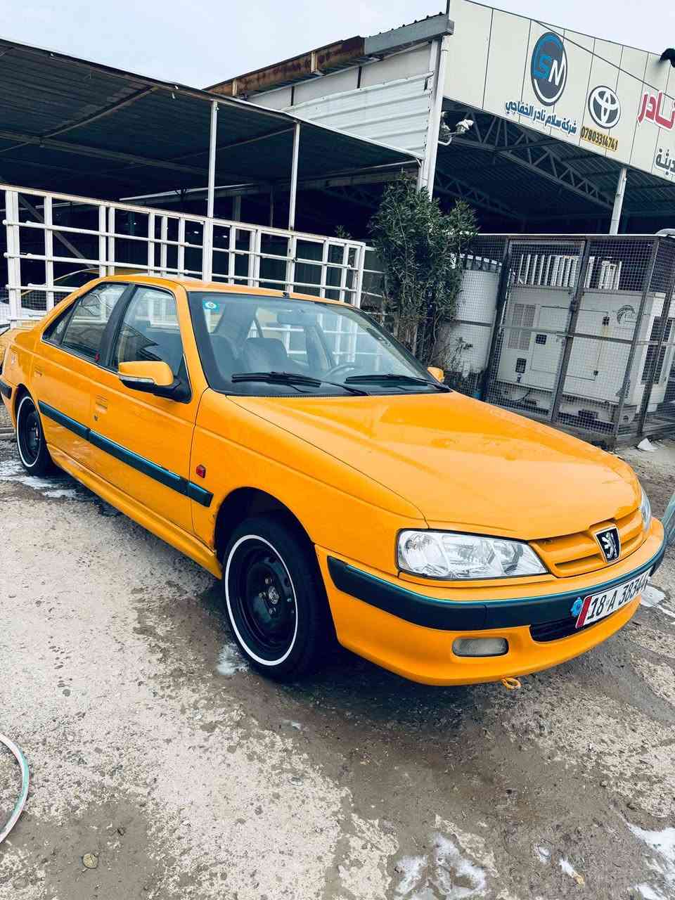 بيجو بارص ٢٠١٨  رقم بابل انكليزي بأسمي مصفره هيئه وغرامات سنويه لل٣٠   بها فقط جاملغ خلفي رش فقط بدون معجون  للاستفسار الاتصال *********** او خاص
