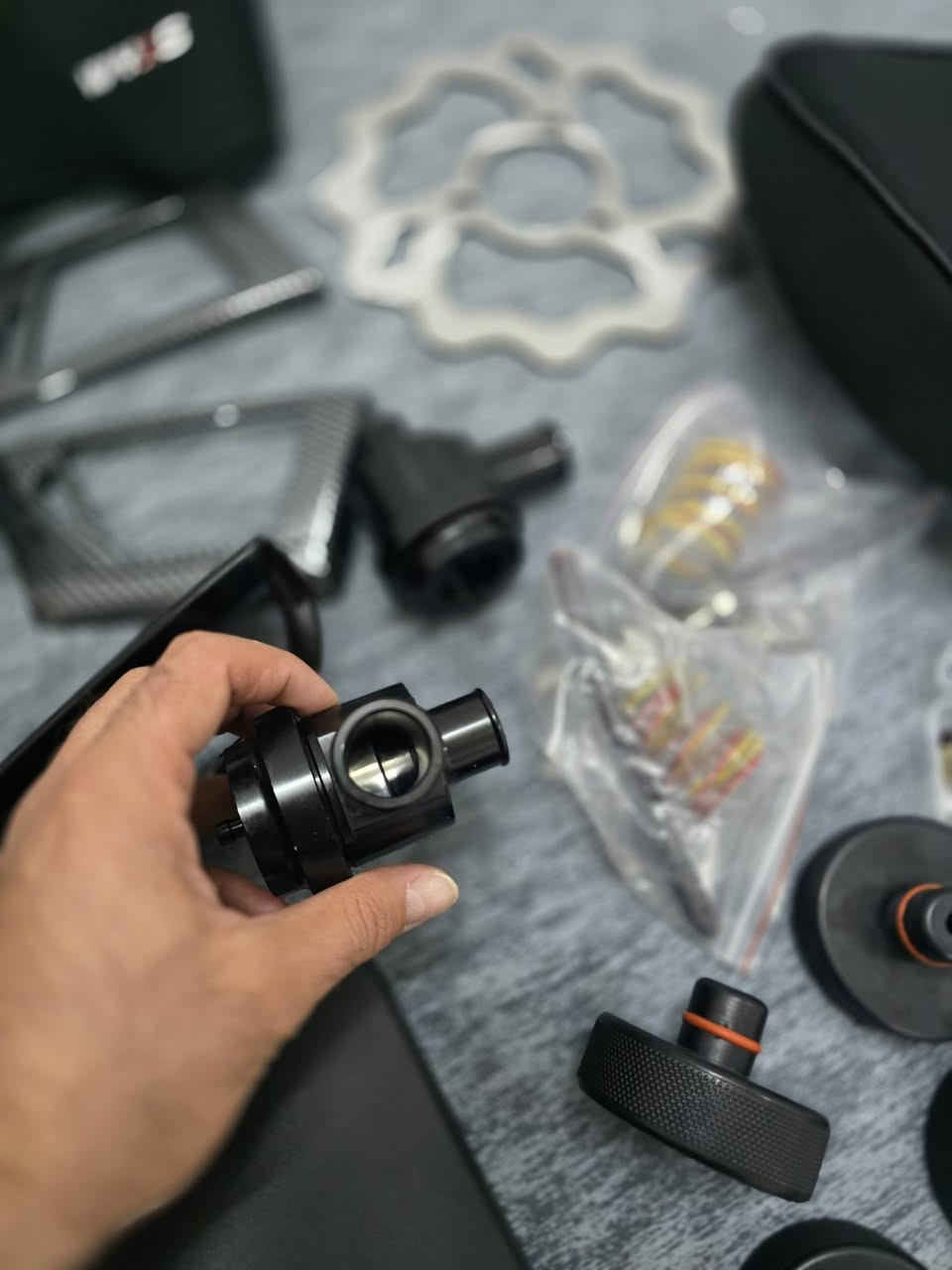 قطع للبيع لطلب شلع اول مفرد راسلنا ع واتس ***********
