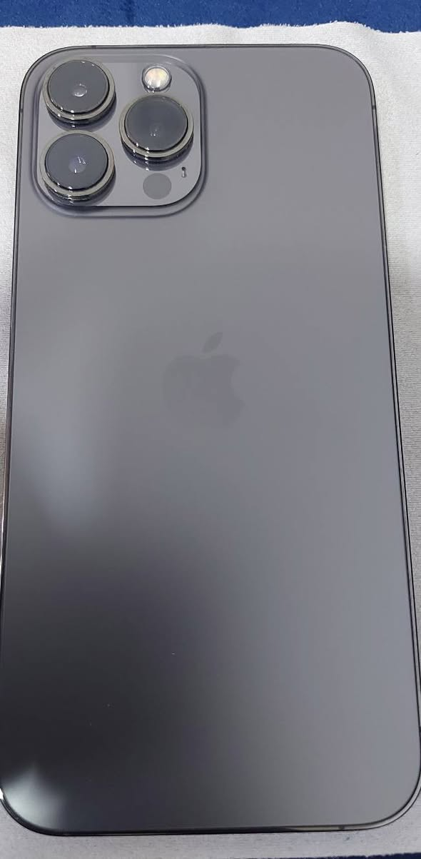 السلام عليكم
ايفون ١٣ برو ماكس اسود
بطاريه٧٨ مامبدله الاصليه ولصرف طبيعي جدا
ذاكره٢٥٦
مكفول لا مفتوح ولا مصلح ولا داخل صيانه
تحديث اخر تحديث
بصمه وجه شغال كلشي شغال بلتلفون
نضيف مابي ولا شخط
فقط الكامره الاماميه فايت تراب وبيها تغويش قليل حيل
وافحص وين ميعجبك
٦٥٠ وبي مجال بسيط
*********** وتساب فقط
