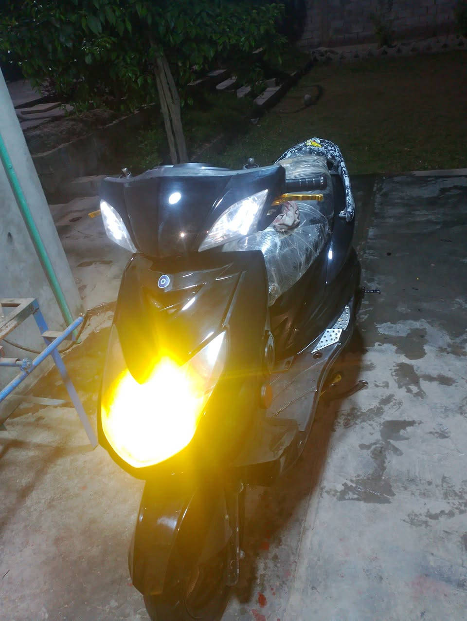 دراجه سكنز فحل كله شغال لايت زنون دبل شاير مكينه شلعه تخبل كابريته باتري جديد كفرات شخط مابي نقص بس جاملق الخلفي ستانه رياضي يداات بريك رياضي جاهزه
تخم تاير بل جيس مال شركه مكينه شرط السعر 700اوبيه مجال شي بصيط او مراوس اب ايراني الستفسار ***********
