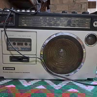 للبيع • الكترونيات • تفاصيل ناقصة