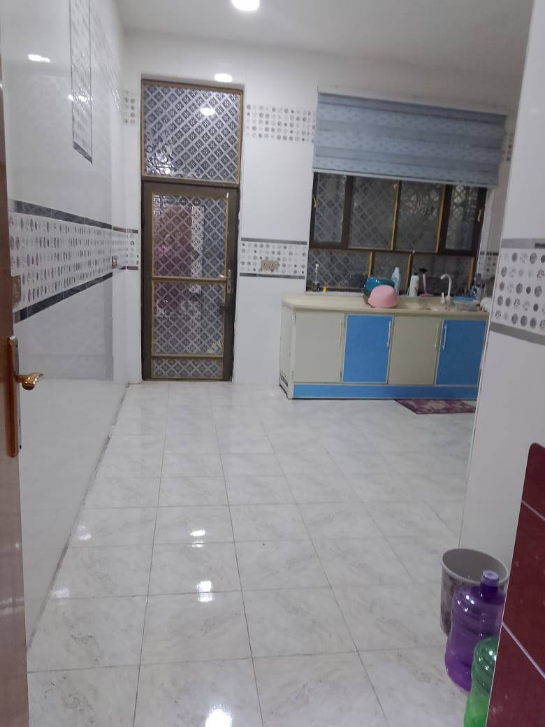 🏡 دار لــلــبــيــع
━━━━━━━━━━━━━━━━━━━━
📐 الــمــســاحــة: 200 متر
📜 طــابــو زراعــي – ســنــد 25
🏗 بــنــاء جــديــد (2025)
━━━━━━━━━━━━━━━━━━━━
📍 الــمــوقــع: بابل – الوردية
داخل سيد موسى
قرب مدرسة مالك الأشتر
📌 يبعد 30 متر عن الشارع الرئيسي
━━━━━━━━━━━━━━━━━━━━
🏠 تــفــاصــيــل الــدار (طــابــق واحــد):
• غــرف نــوم عــدد (2)
• اســتــقــبــال 
• هــول
• مــطــبــخ
• مــجــمــوعــة صــحــيــة
━━━━━━━━━━━━━━━━━━━━
🛣 عــرض الــشــارع: 8 متر (سبيس)
📌 تبعد 20 متر عن المدرسة
🌟 خــدمــات كــامــلــة
━━━━━━━━━━━━━━━━━━━━
💰 الــســعــر: 95 مليون
✨ قـــابـــل لــلــتـــفـــاوض
━━━━━━━━━━━━━━━━━━━━━
📞 لــلــاســتــفــســار والــاتــصــال
🏢 مــكــتــب عــقــارات أَبــراج بــابــل:
• ***********
• ***********
🏢 مــوقـــع الــمــكــتــب:
📍 بــابــل – حــي الــجــزائــر – مــقــابــل الــجــســر الــدولــي
━━━━━━━━━━━━━━━━━━━━━━
