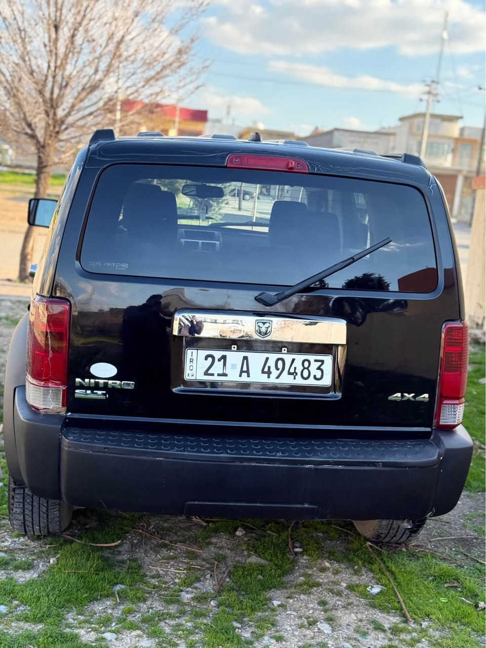 سلاوى خواى گه وره تان لبيت هاتينه وه 
به سه ياره يه كى نمونه له جوانى دوج نيترو موديل ٢٠٠٧ ده بل ئه كسل گير ئوتوماتيك گيرومه كينه و ته حويل و براوه به شه رت بى بوياغ و بى ليدراوه هيجى بيوه نيه سه نه وى تازه يه به ناوى خومه وه ته بريته هه زه و سه نه وى تازه يه هيج مه سروفى نيه مالى دوسته. جوار تايه ى تازه يه بو زانيارى زياتر تيل بكه نرخى ٨٣ گه لايه ناونيشان بيره مه گرون 
***********
*********** دخان, السليمانية
