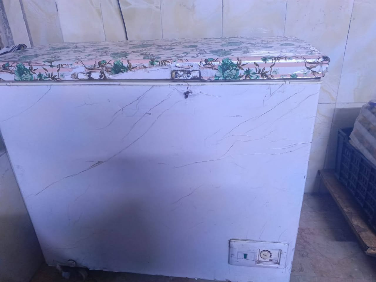 سلام عليكم للبيع مستعجل نضيفات وشغالات 
مكاني بغداد وسعر مناسب ***********
