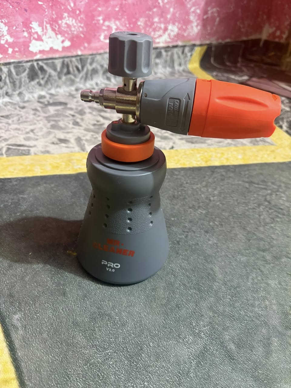 السلام عليكم 
فارة غسل + بطل رغوه للبيع 
جديده استخدام مرتين فقط 
صونده 10 متر 
السعر 190
مكاني حله ابي غرق 
للاستفسار ***********
