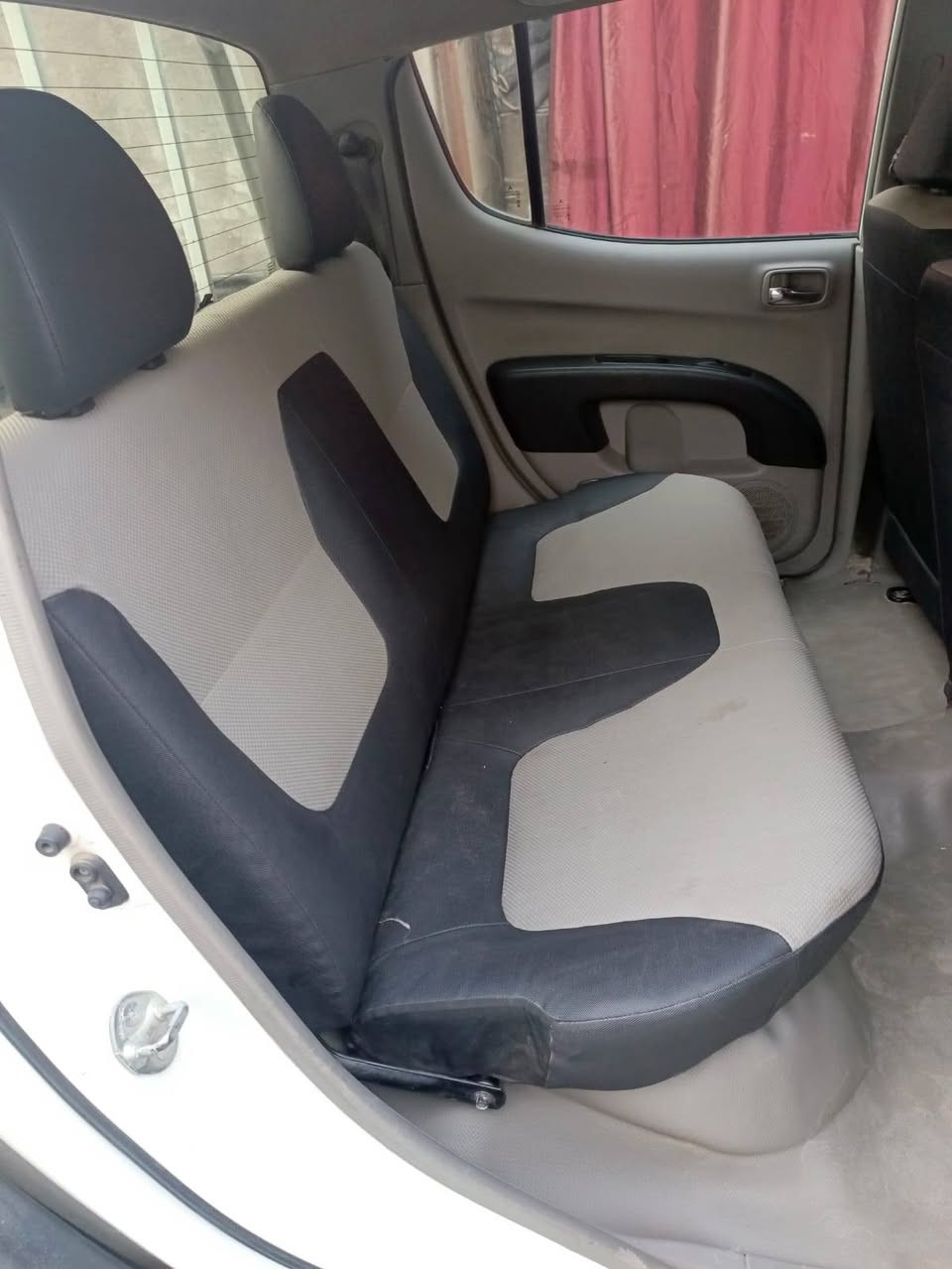 السلام عليكم بيكم متسيبوشي موديل 2015
سياره خير من الله كير ومكينه مكفولات
سياره مكفوله من الصبغ ول تبديل
تخم تاير جديد حداديه جديده
العنوان بغداد السعر 130$ بيه مجال  لستفسار ***********
