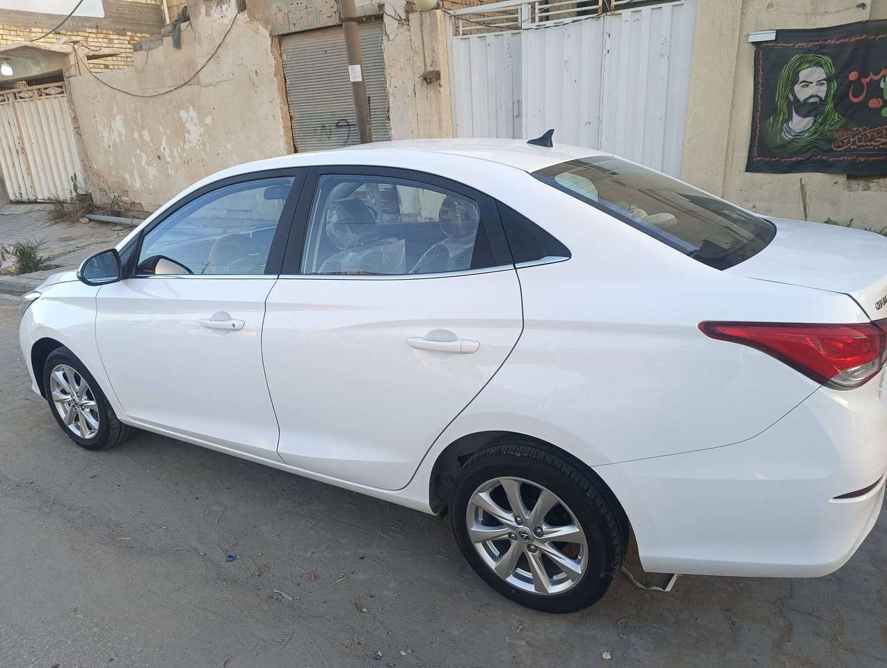 شانجان ال سفن موديل 25 
حره بعدهي بل ضمان 
ماشيه 18 ألف فول مواصفات ما عده البصمه معروفه مميزاته 
رقم بغداد مكاني نجف 
السعر 100 موبايل 
***********
