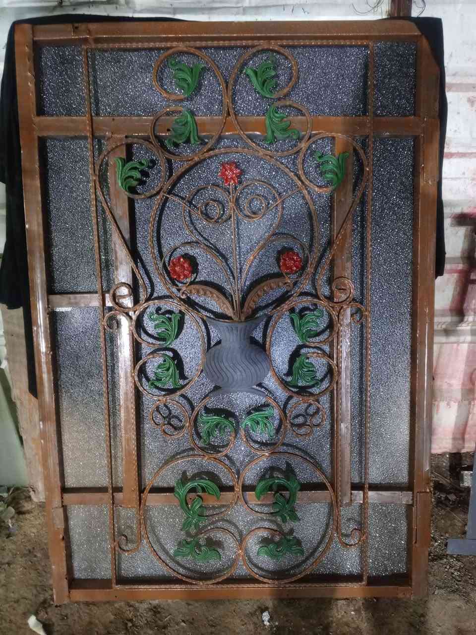 إسلام عليكم بيبان رئيسيات مع شباج للبيع الستفسار ***********
