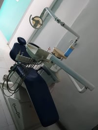 عيادة اسنان للبيع بسعرررمناااسب 😍  چير cx كمبريسر  معقمة  ميز طبيب مع ...