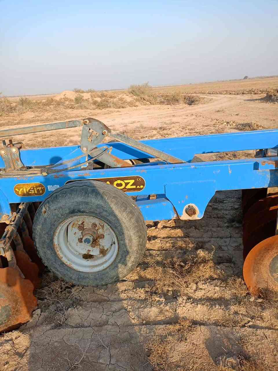 دسك تركي 20  نظيف السعر 6 مليون المكان واسط ناحية الدبوني..
***********
