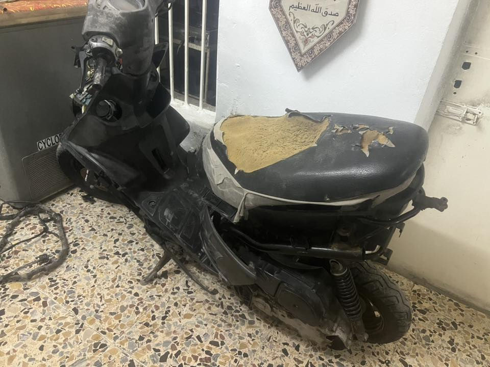 ماكس مضلع نوزل نقصها عقل كفرات بلاديه
ماكس مضلع نوزل نقصها عقل كفرات بلاديه
ضفيره جديده مال رمبه
كوم حديد السعر 175 وبيها مجال 
***********
واتساب ***********
