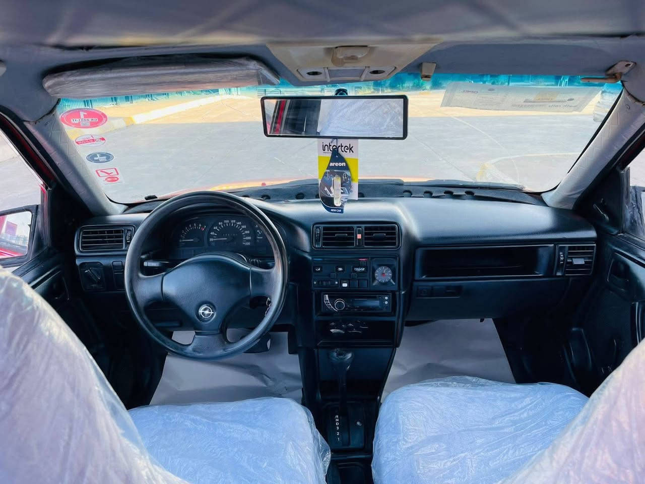 السلام عليكم اوبل فكترا 1991📍
كير اوتماتيك محرك 20كله شرط 
سياره مصبوغه عام جماليه بدون اي معجون وخياس حته هلالت بلادي سياره لوك احله من الصور 
رقم اربيل بسمي شرط التحويل 
سنويه ساقط صار شهرين 
السعر 47وبيه مجال شراي اتصل
مكاني كركوك ***********
