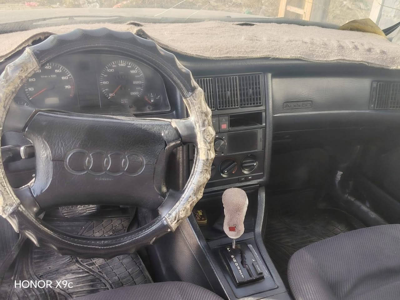 قبل كلشي اني مكلف بالنشر  اودي موديل 94 السياره وضع شركه فقط جراد بسيط تحويل مباشر مكانها ابي غريب رقم صاحبها ***********
*********** بي وتساب
