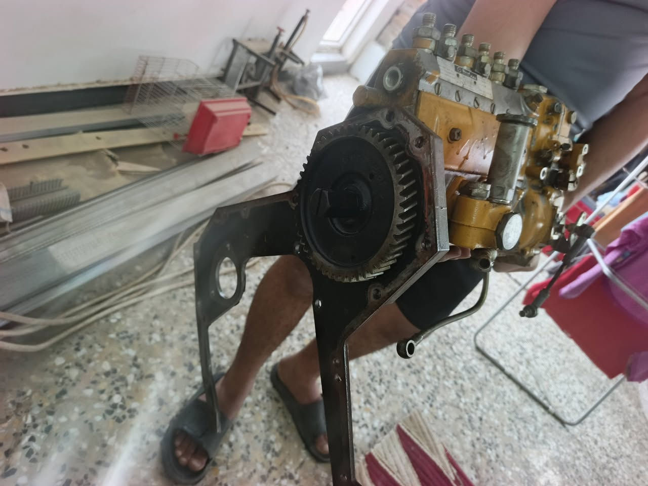 السلام عليكم  بم  كامتسو ٦ او ٦ سوبر   جديد شرط سناتر شركه السعر ٧ ورقات ***********
