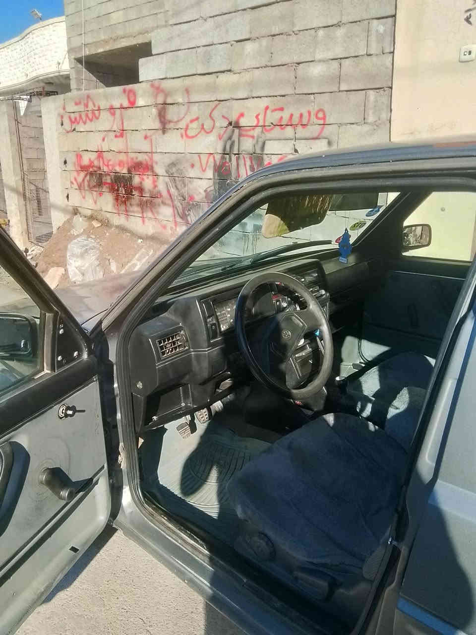 سلام عليكم سيارة جيتا موديل 1988 كير محرك شرط مشروع وطني لحد 2028 شرط تحويل بطاقه  بانزين موجود اربع تايرات جديد صدر جديد سيار صبغ عام جماليه بدون ضرب سعر 28 بي مجال ***********
