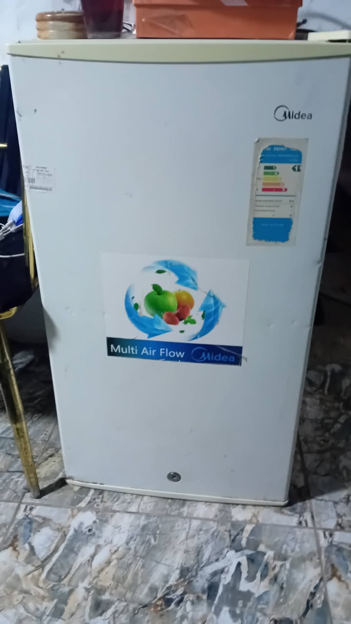 اغراض للبيع اسأل وجاوب ***********بي وتساب بغداد السيديه
