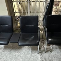 للبيع • كراسي