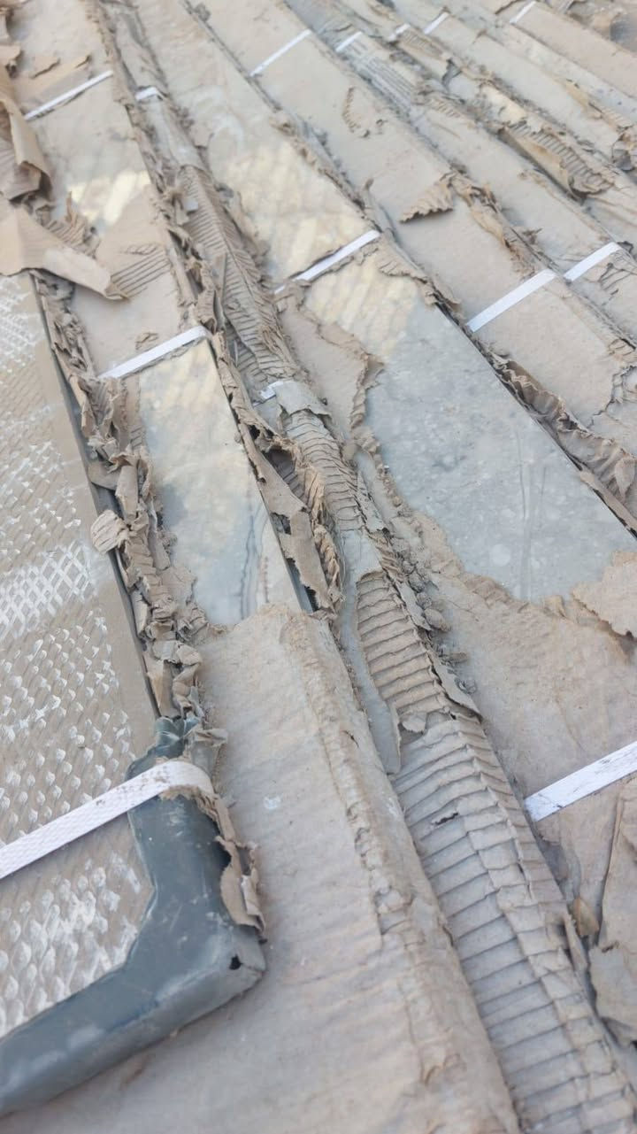 سيراميك جداري 13كارتونه لون و38 كارتونه غير لون لكارتونه عله 8لتواصل بي وات ساب***********
