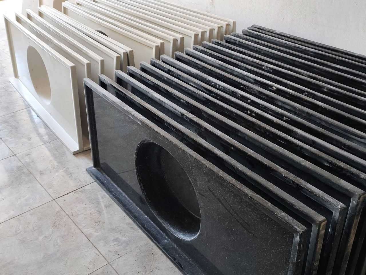 سلام عليكم مرمر صناعي قياسات ستندر. متر و120سم و130سم و150سم و200سم  اسعار مناسبه. جمله مفرد. 
ديالى بعقوبه تقاطع القدس.  للاستفسار اتصل او واتساب. على الرقم ***********.
