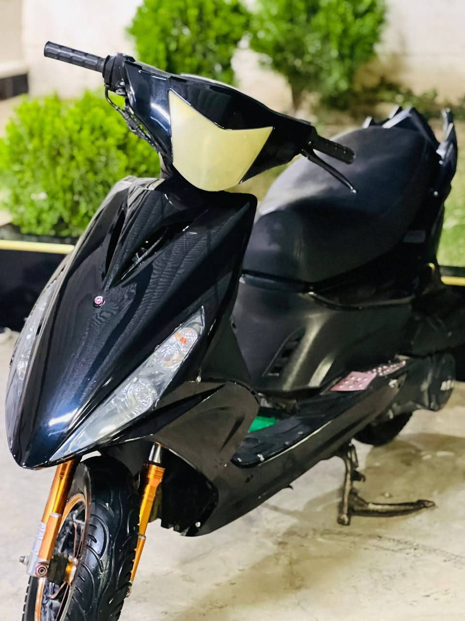 اسلام عليكم ماطور ماكس للبيع كلشي شغال مزود 55 نضيف كدام عين الرقم ***********
