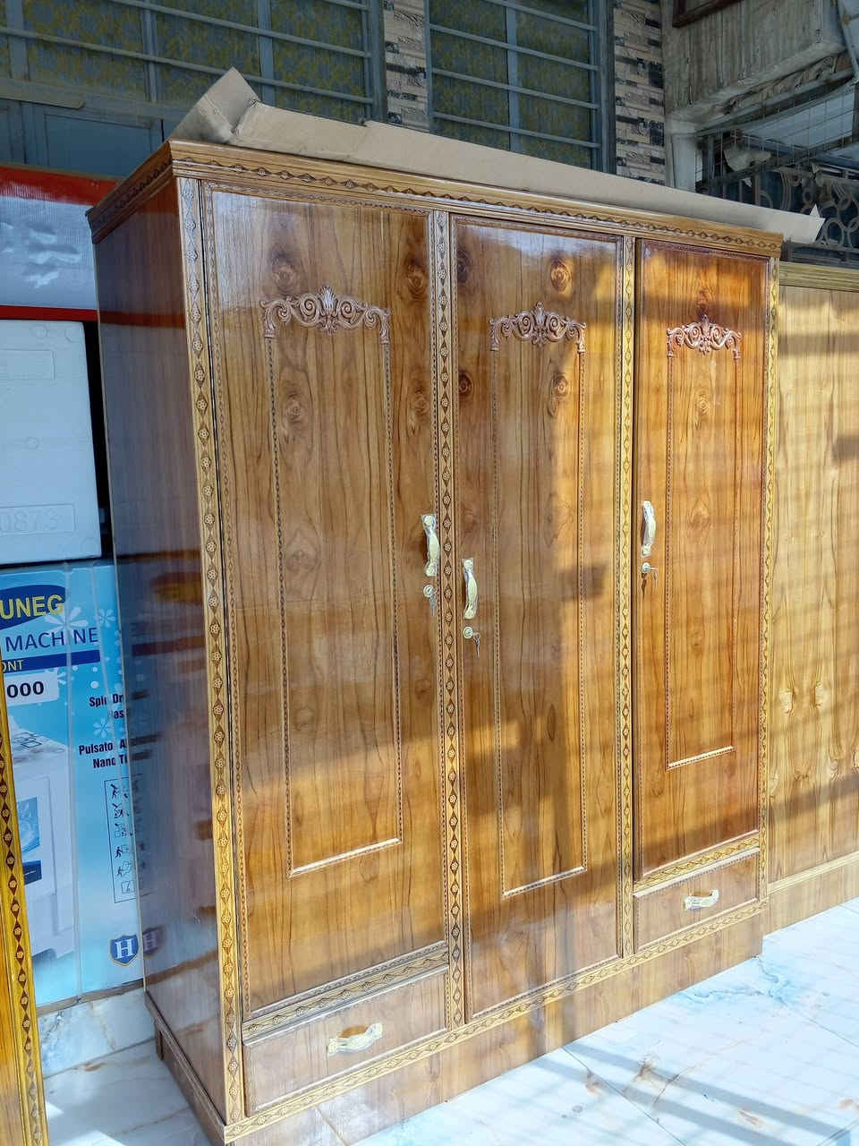 وجبه اخشاب تنورنا عيوني  زورونا سامراء شارع الفين مجمع السليمانية او اتصلو علينا نرحب بيكم بكل وقت متواجدين واتساب ابراهيم( ***********)
ابو ابراهيم (***********)
