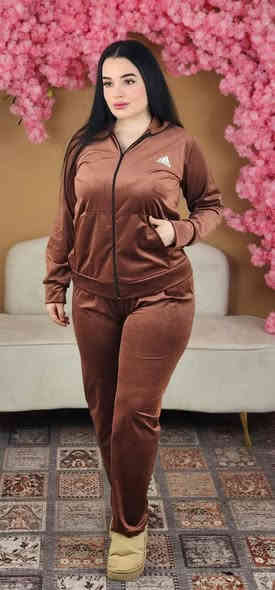 قناة تلغرام👈👈 https://t.me/vfdjb
#تكرار
#الموديلات_المختلفة_جملة _فقط

تراكسود قديفة رياضي اديداس
L xl xxl
سعر الدرزن 90  الف

درزن 4 لون
واتساب👈👈 ***********
