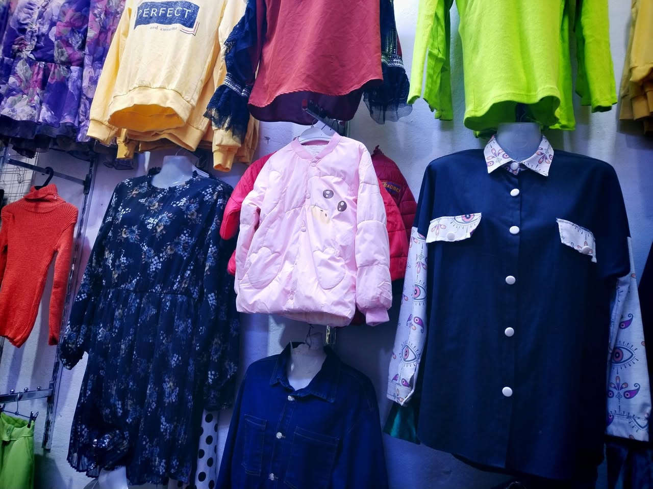 كماليات الأنيق باجر جمعه مباركه والصلاة ع محمد وال محمد ص اي قطعه بالف ونص. فقط ب 1500 تنزيلات بابل محاويل ناحية الإمام مرقد الأمام محمد بن الحسن الاسمر ع جمله اكووو ***********
