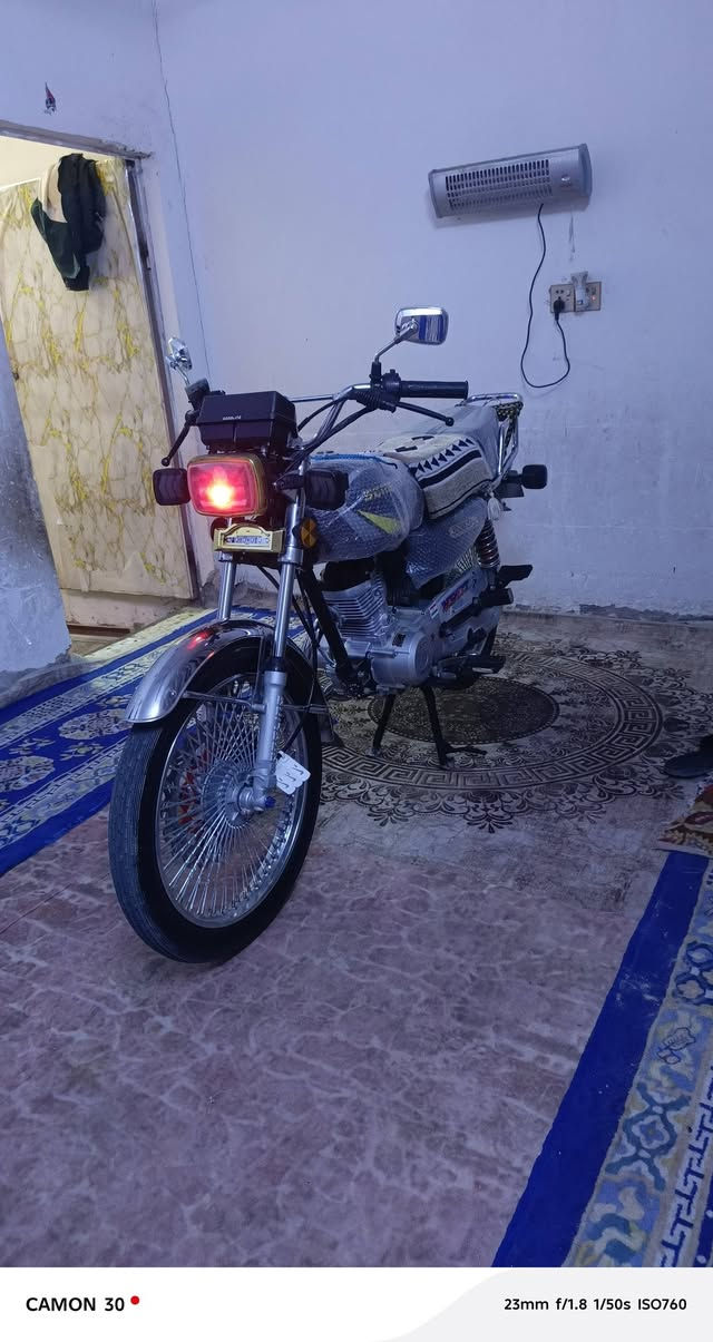 للبيع اربعه كير 25دراجه جديده ماصارله هواي من طالعه من لمعرض
مامفتوح برغي بيه شلعه ومعدل ونعومه كهربائيات كله شغاله دسك امامي دشبول الكتروني اوراق سكنر مكان كربلاء كنطرت السلام سعره 625قفل وامانه ماخذينه من لمعرض ب 900 مو شراي لا تعبني ***********
