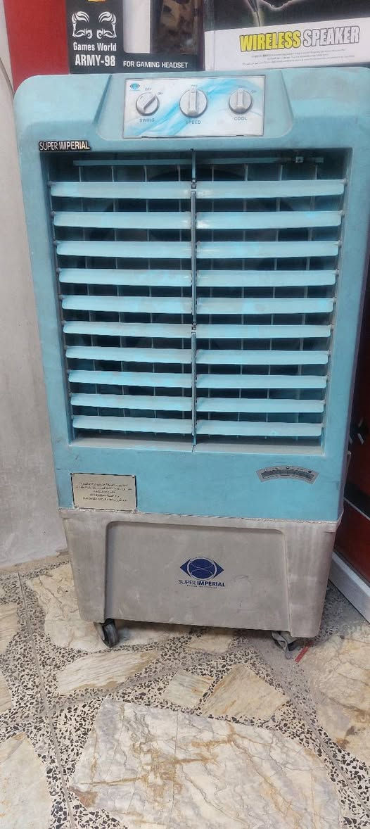 غراض مستعمله للبيع كله مال مكتب موبايل شغال وضمان 
ثلاجه حجم زغير نظيفه ومكفوله من تصليح والعطل شاشه حجم ٣٢ 

فاترينات طرح عدد ٢ قياس ١٢٠ عرض ارتفاع متر وبيه ابواب سلايد زجاج واناره
فاترينا عموديه عدد ١ ارتفاع ٢ متر عمق ٤٠ عرض ٨٠ اناره وابواب قفل 
قنفه مخزن عدد ١
رفوف استعمال عام عدد ٢
قاطع مع باب ppc عرض ٢.٥ ارتفاع ٣ يرهم للمكاتب الكي كارت او صيانه او اي شي مع تغيير فقط اللوكو
برده هوائيه ١٢٠ سم 
كومفيره حجم صغير نضيفه جدا
مراوح سقوف ثانويه ٣ سرع مع الاناره لد وريمونت 
منضومة كامرات وجهاز dvr هارد تيره الف كيكا يسجل شهر و٤ كامرات منوعه 
اخوان الغراض اذا شلعه وحده ابيعهم بسعر واذا مفرد بسعر 
بغداد الحريه 
***********
