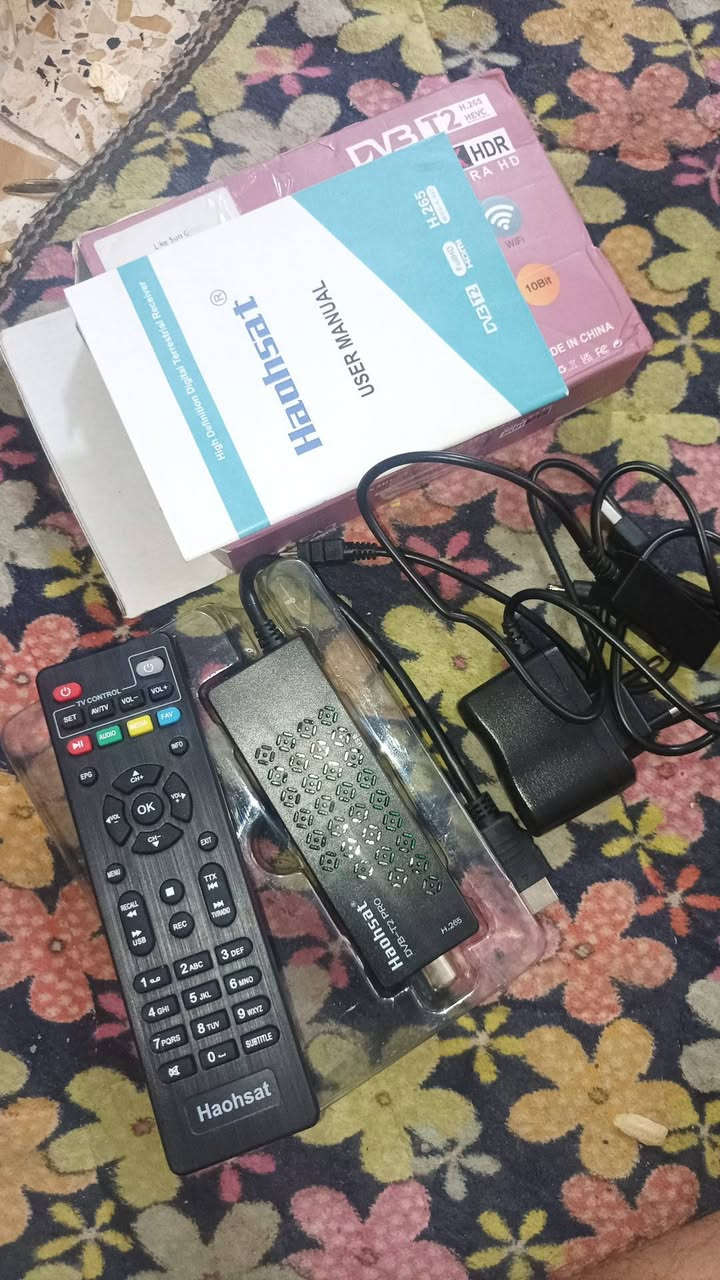 هذا الجهاز هو Haohsat T2 Pro، وهو مستقبل رقمي أرضي يعمل بنظام DVB-T2.يدعم الجهاز تقنية ضغط الفيديو الحديثة H.265 HEVC 10bit، بالإضافة إلى دقة 4K HDR لتجربة عرض عالية الجودة.يأتي بتصميم USB TV Stick صغير الحجم، ويتضمن ميزات مثل الاتصال بالواي فاي WiFi وإمكانية تسجيل البرامج.


**إذا كنت صاحب هذا الإعلان وتريد حذفه لأي سبب، رجاءا أرسل رسالة إلى الدعم الفني**